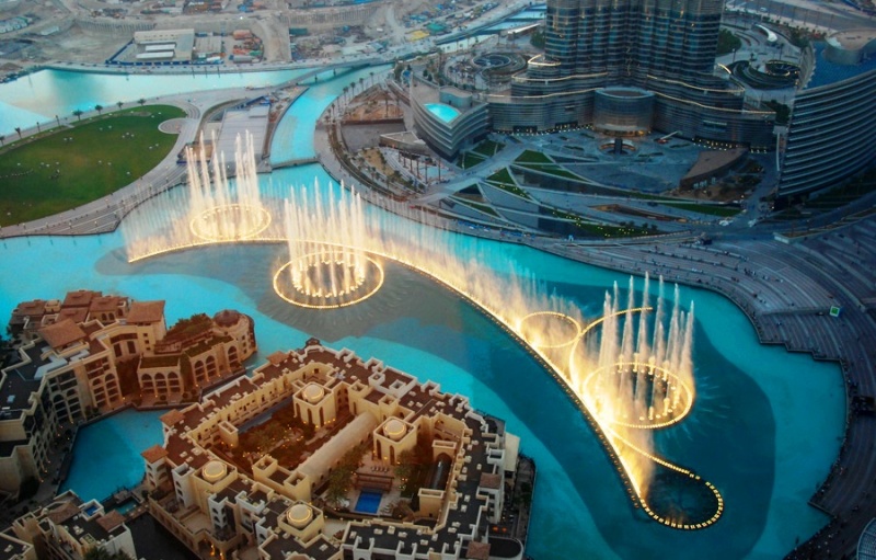 Музыкальный фонтан Дубай (Dubai Fountain)